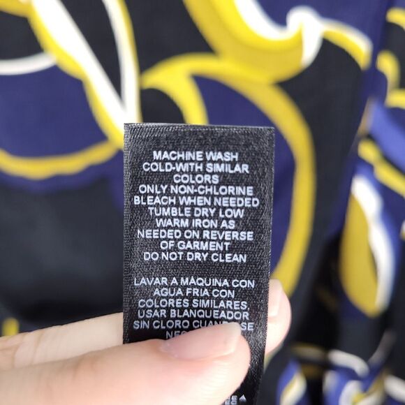 CHICOS TRAVELERS CLASSIC Grand Swirls Top 0 - Picture 9 of 9